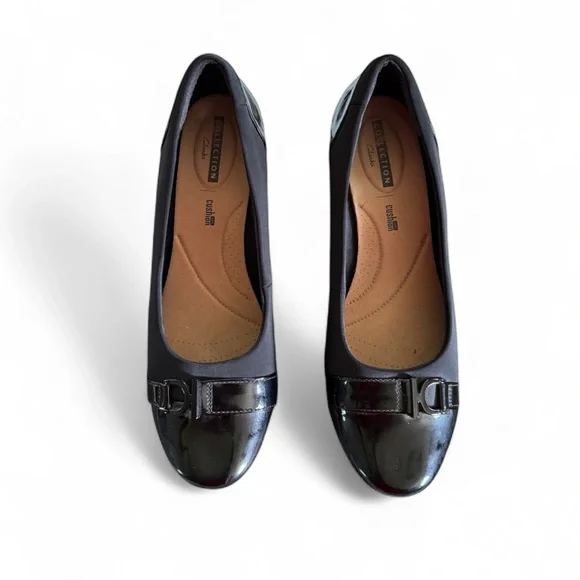 Clarks Collection Women's Flores Poppy Wedge Pumps - Picture 2 of 3